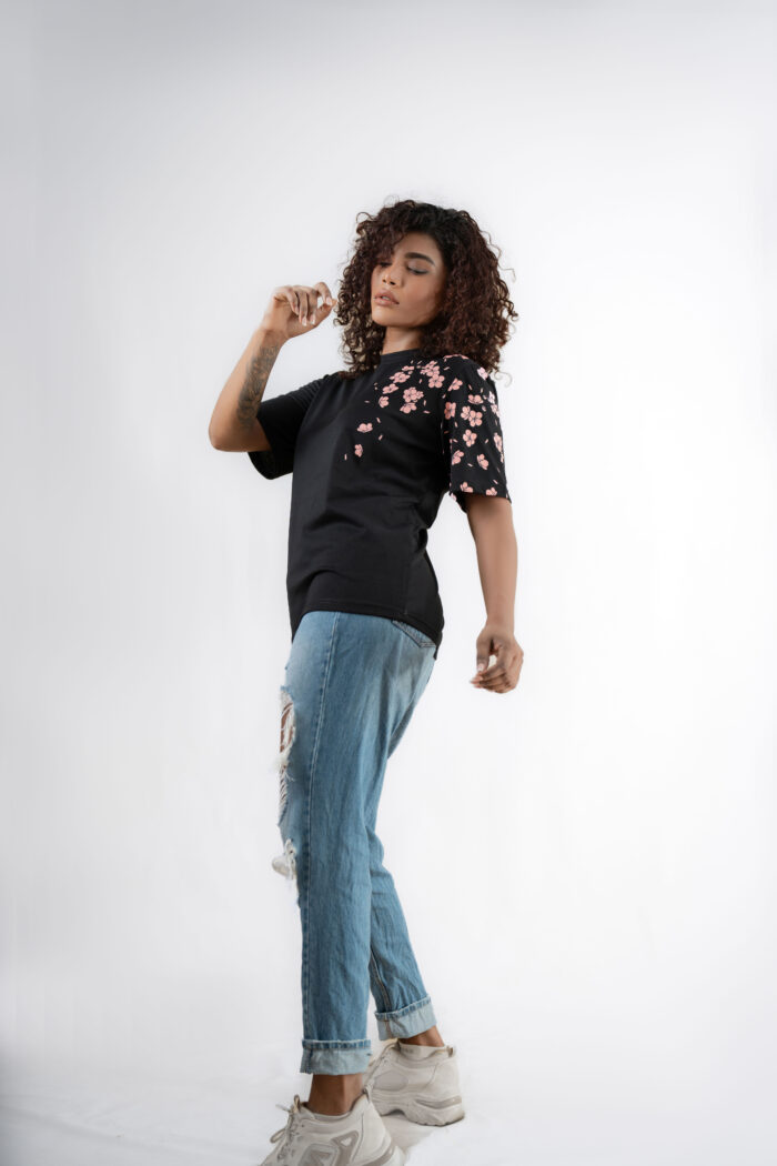 Sakura Baggy Black T shirt